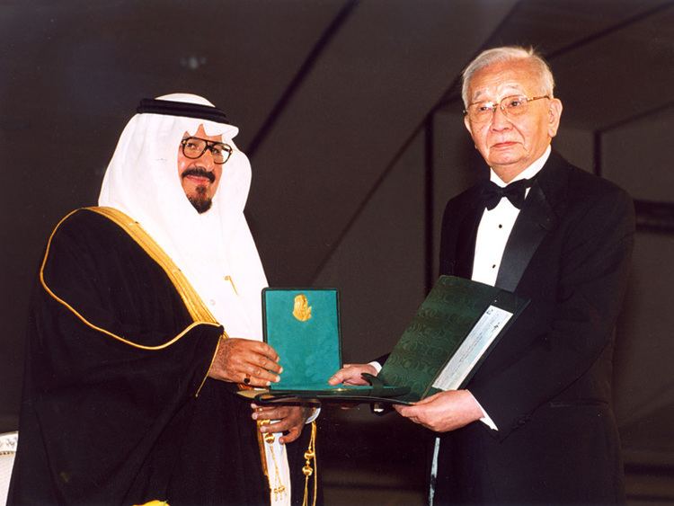 Koji Nakanishi Professor Koji Nakanishi King Faisal International Prize