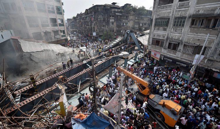 Kolkata flyover collapse Kolkata Flyover Collapse Rescue Operations Continue FIR Against