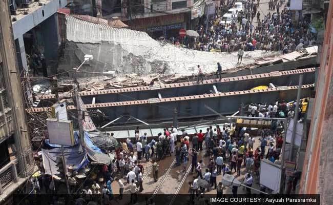 Kolkata flyover collapse indtvimgcomi201603kolkataflyovercollapse6