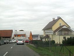 Komárov (Olomouc District) httpsuploadwikimediaorgwikipediacommonsthu