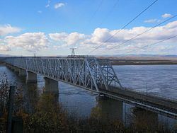 Komsomolsk-on-Amur road-rail bridge httpsuploadwikimediaorgwikipediacommonsthu