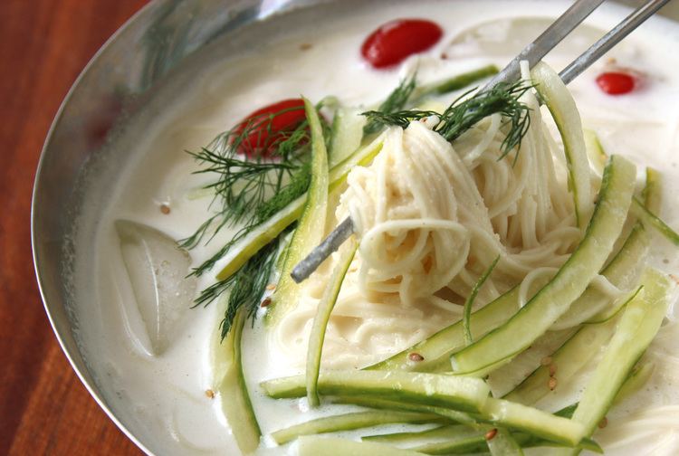 Kong-guksu Soy milk noodle soup Kongguksu recipe Maangchicom