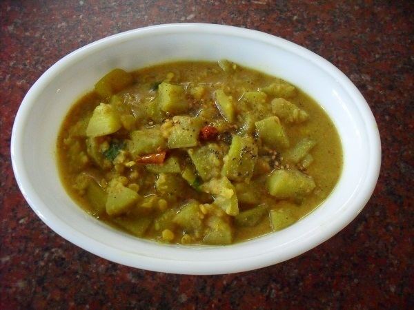 Koottu Chitra Amma39s Kitchen Kadalai Paruppu Suraikkai Koottu Chana dal