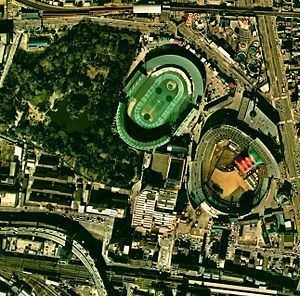 Korakuen Stadium httpsuploadwikimediaorgwikipediacommonsthu