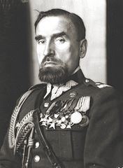 Kordian Józef Zamorski httpsuploadwikimediaorgwikipediacommonsthu