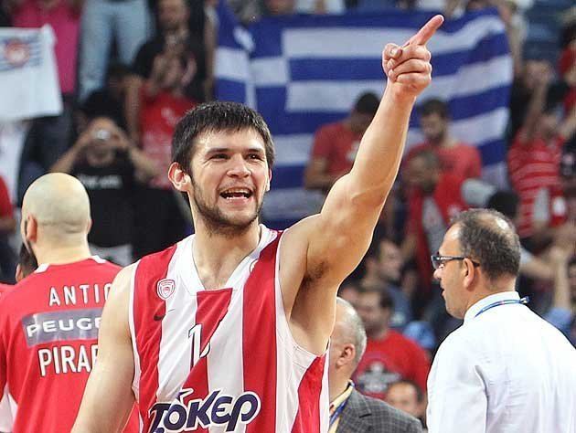 Kostas Papanikolaou Report Bucks Interested in European Prospect Kostas