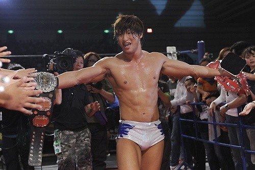 Kota Ibushi Top NJPW star suffers a herniated disc in his neck