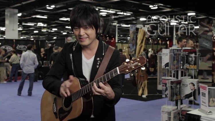 Kotaro Oshio Kotaro Oshio Winter NAMM 2016 Acoustic Guitar