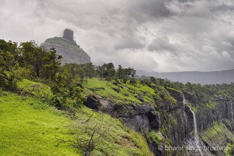 Kothaligad Monsoon day trek to Peth Kothaligad fort inditramp is a free web