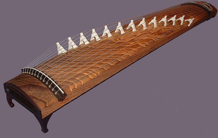 Koto (instrument)