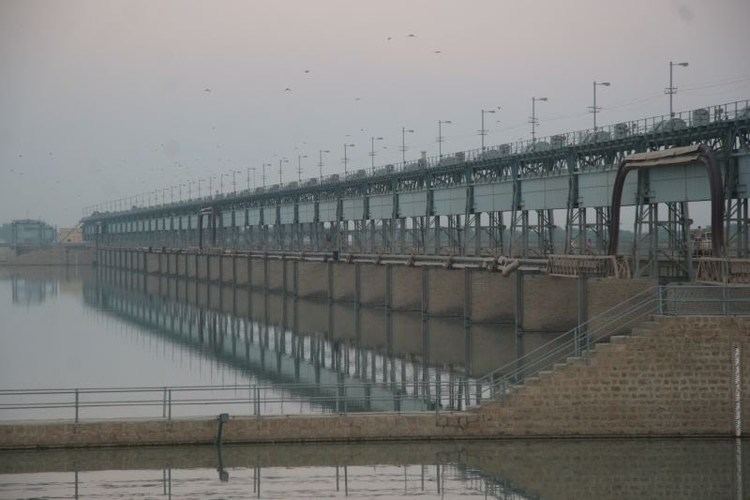 Kotri Barrage Panoramio Photo of Kotri Barrage from western bank of Indus