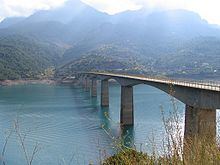 Kremasta (lake) httpsuploadwikimediaorgwikipediacommonsthu