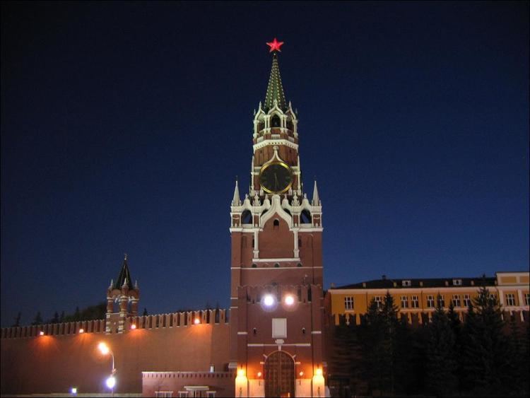 Kremlin Clock FileKremlin Clock tower at nightjpg Wikimedia Commons