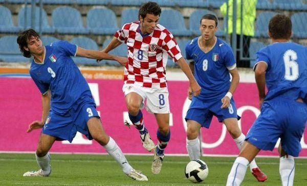 Kreso Ljubicic Video Hajduk i Dinamo bore se za gastarbajtersku zvijezdu