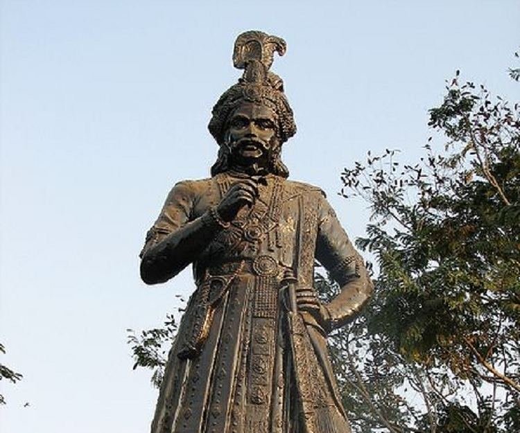 Bronze statue of Sri Krishnadevaraya