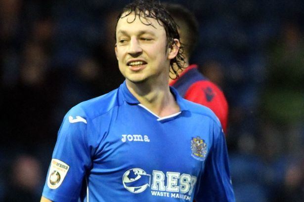 Kristian Dennis Stockport County say Kristian Dennis could be sold in January