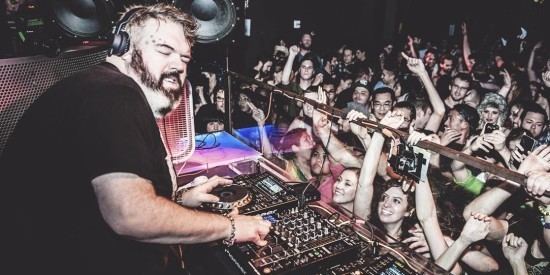 Kristian Nairn Hodors DJ Career Blows Up After GoT Revolution 935 FM