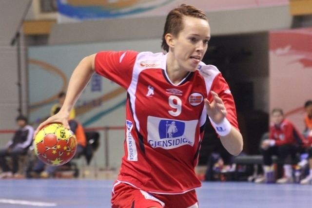 Kristine Lunde-Borgersen Erlend Egeland til BSKNIF Handballmagasinetno