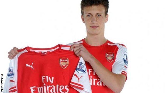 Krystian Bielik BBC Sport Arsenal sign teenage midfielder Krystian