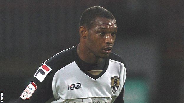 Krystian Pearce BBC Sport Krystian Pearce Torquay sign defender on two