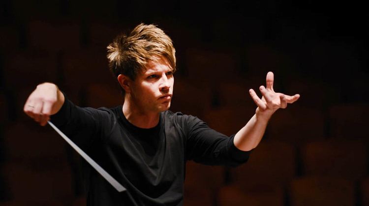 Krzysztof Urbanski Krzysztof Urbaski Guest Conductor in Germany Article