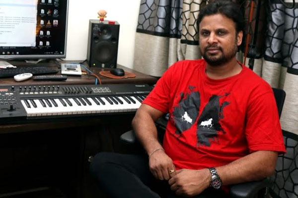 Kumaar Lyricist Kumaar to bring back Ishq Tera Tadpave Radioandmusiccom