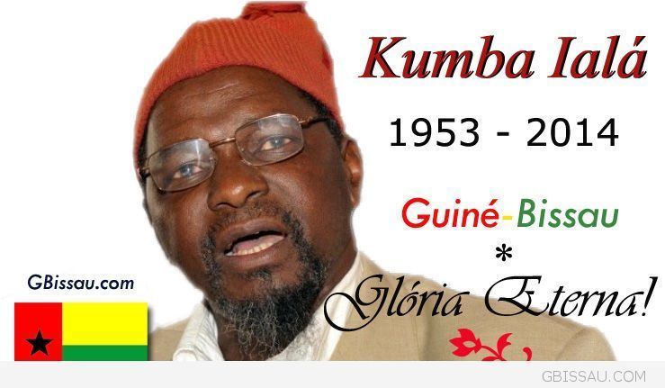 Kumba Ialá Os restos mortais do antigo Presidente Kumba Ial vo a enterrar