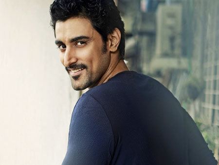 Kunal Kapoor Kunal Kapoor to help earthquake victims in Sikkim