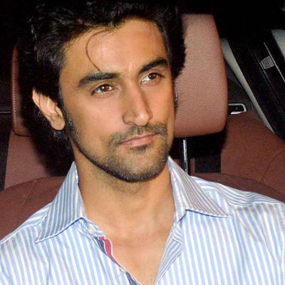 Kunal Kapoor (actor) Bollywood actor Kunal Kapoor raises fund for Jammu and