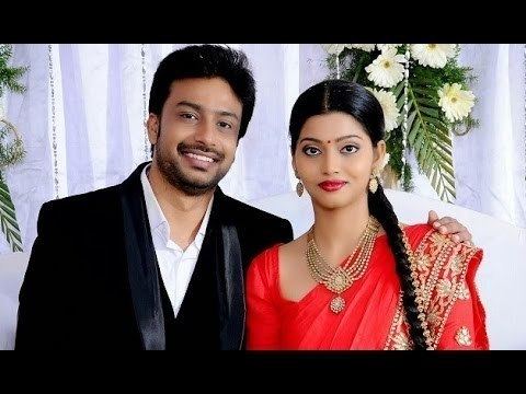 Kunguma Poovum Konjum Puravum Actress Dhananya to wed Neurosurgeon Aryan Kunguma Poovum Konjum