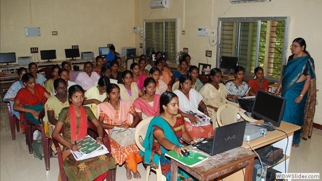 Kunthavai Nachiaar College staticcollegeduniacompubliccollegedataimages