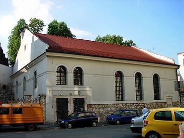 Kupa Synagogue httpsuploadwikimediaorgwikipediacommonsthu