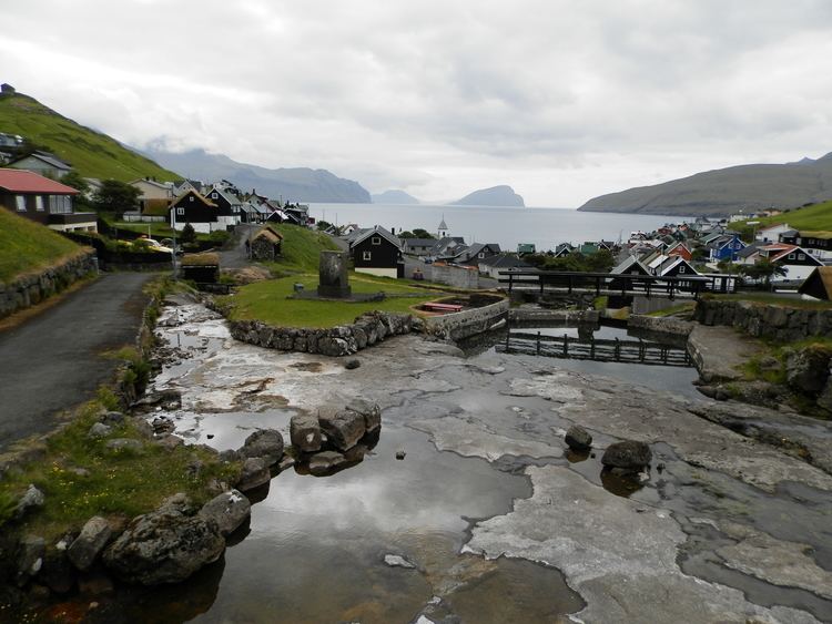 Kvívík FileKvvk Faroe Islands the river and the villageJPG Wikimedia