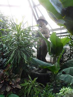 Kwakiutl (statue) httpsuploadwikimediaorgwikipediacommonsthu