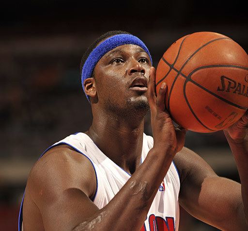 Kwame Brown Are the Knicks considering Kwame Brown Apparently