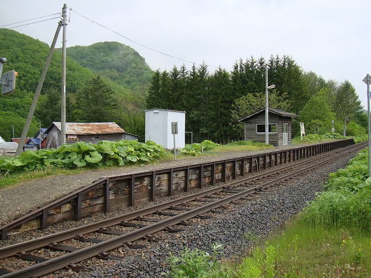 Kyū-Shirataki Station