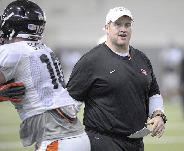 Kyle DeVan OSU football DeVan learning to coach tight ends on the