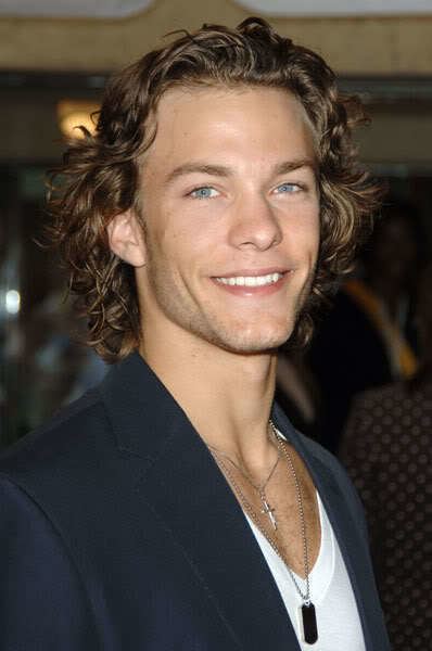 Kyle Schmid Kyle Schmid Kyle Schmid Photo 9978582 Fanpop