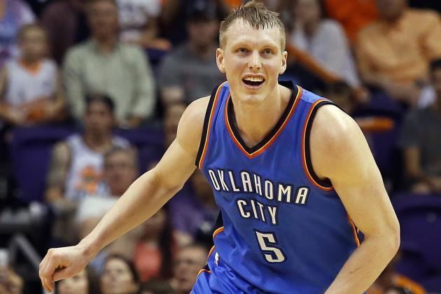 Kyle Singler Kyle Singler ReSigns with Thunder Latest Contract