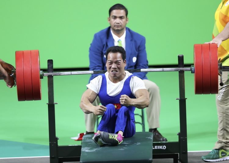 Lê Văn Công Ph su k lc th gii lc s L Vn Cng ginh HCV Paralympic Rio
