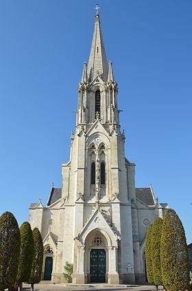 La Chapelle-Basse-Mer httpsuploadwikimediaorgwikipediacommonsthu
