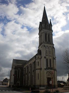 La Chapelle-Glain httpsuploadwikimediaorgwikipediacommonsthu
