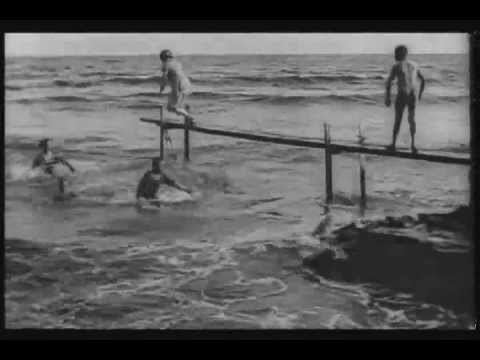 La Mer (film) httpsiytimgcomvivAP2Wq7CZkhqdefaultjpg