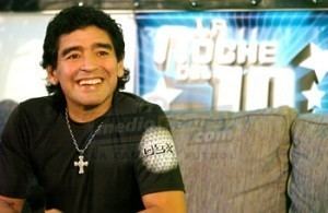 La Noche del 10 Maradona convierte su programa en un reality show de su vida