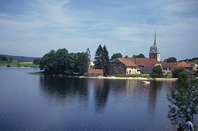 Lac de l'Abbaye httpsuploadwikimediaorgwikipediacommonsthu