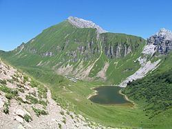 Lac de Lessy httpsuploadwikimediaorgwikipediacommonsthu