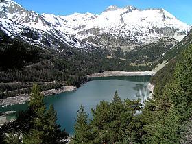 Lac d'Orédon httpsuploadwikimediaorgwikipediacommonsthu