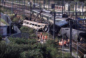 Ladbroke Grove rail crash 0808 051099 Train crash a personal experience Gareth Stringer