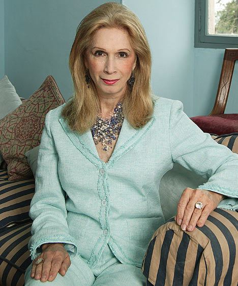 Lady Colin Campbell idailymailcoukipix20080102061ladycolin46