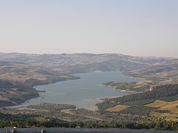 Lago di Occhito httpsuploadwikimediaorgwikipediacommonsthu